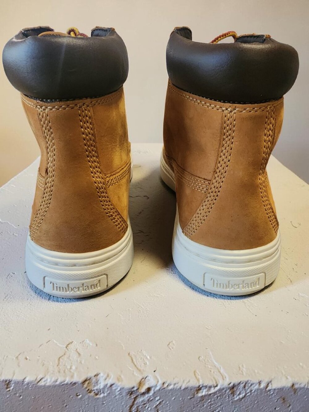 Timberland Londyn Nubuck Boots – Wheat Tan, Size 7.5 (Great Condition) - Picture 5 of 12